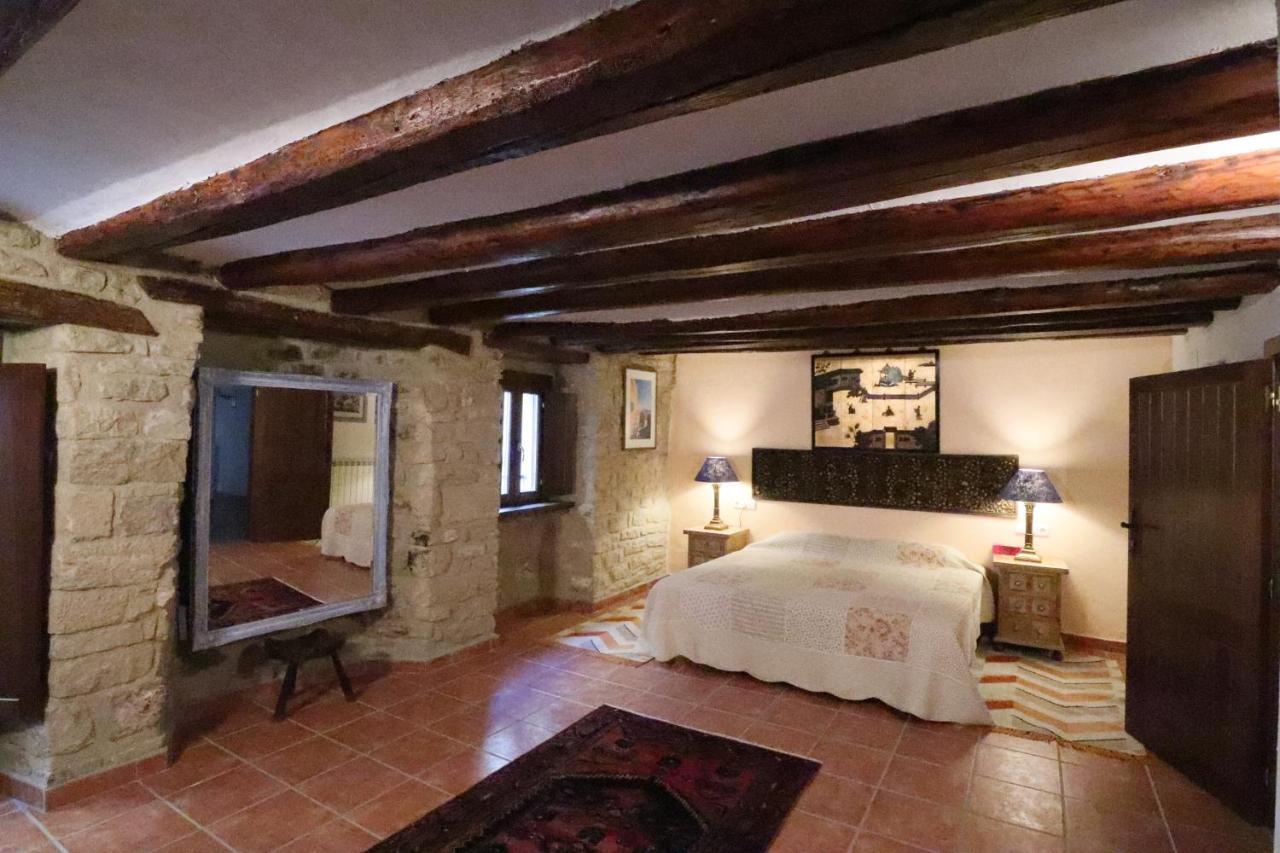 Casa Amparo Bed and Breakfast San Martín de Unx Eksteriør billede